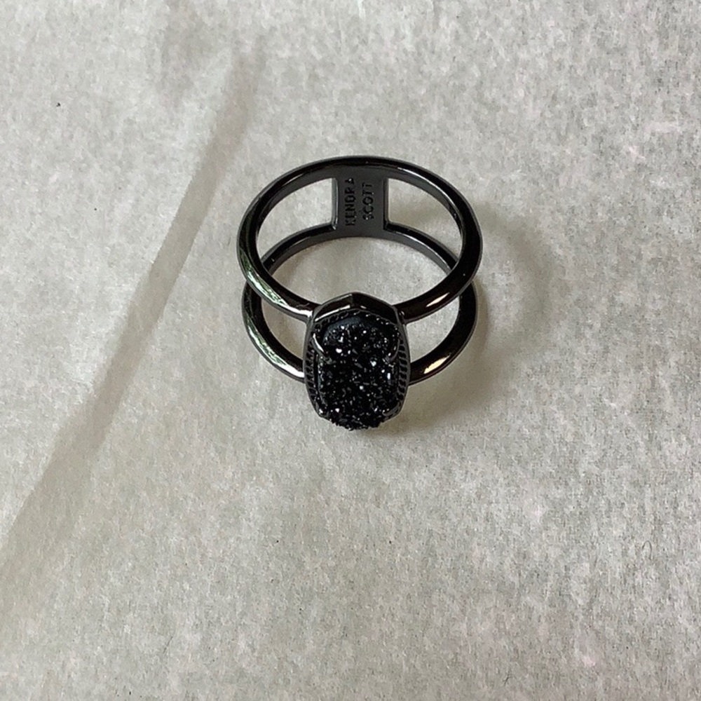 Kendra Scott elyse ring. Size 8